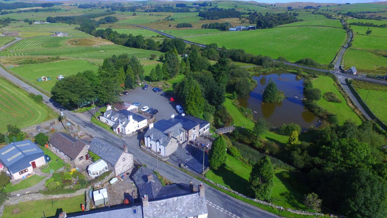 Y Giler Arms Hotel Pentrefoelas Buitenkant foto