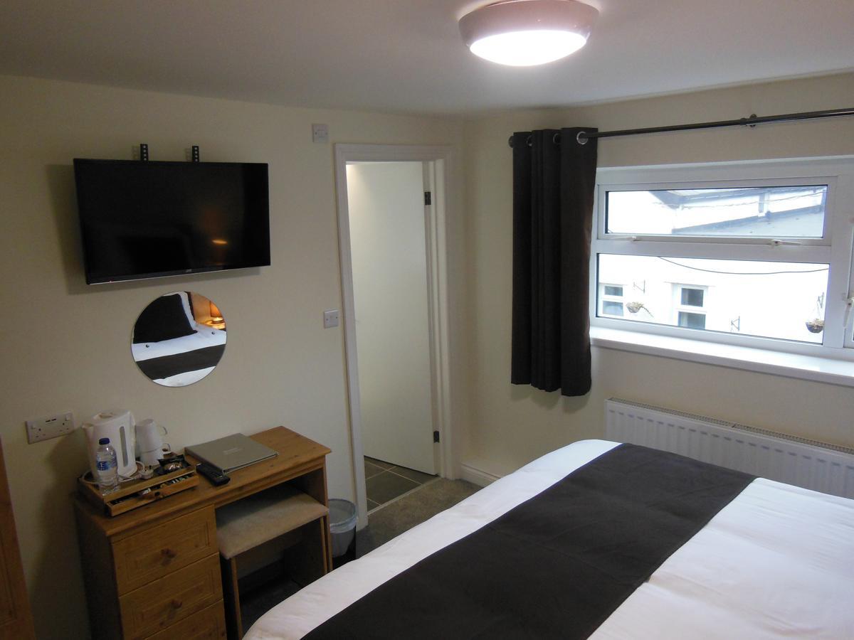 Y Giler Arms Hotel Pentrefoelas Buitenkant foto
