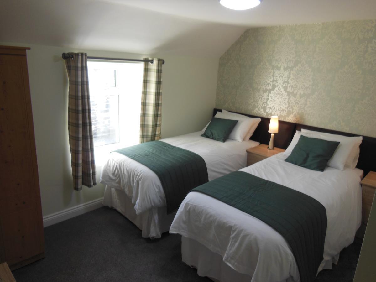 Y Giler Arms Hotel Pentrefoelas Buitenkant foto