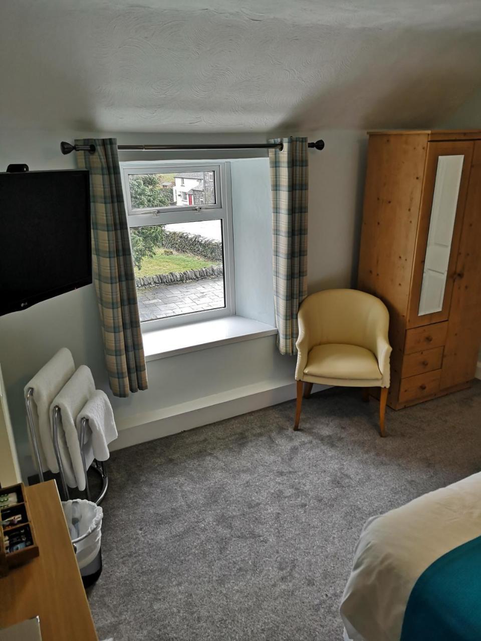 Y Giler Arms Hotel Pentrefoelas Buitenkant foto