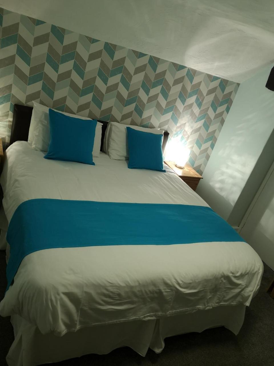 Y Giler Arms Hotel Pentrefoelas Buitenkant foto